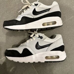 Nike Air Max Sneakers in Black and White